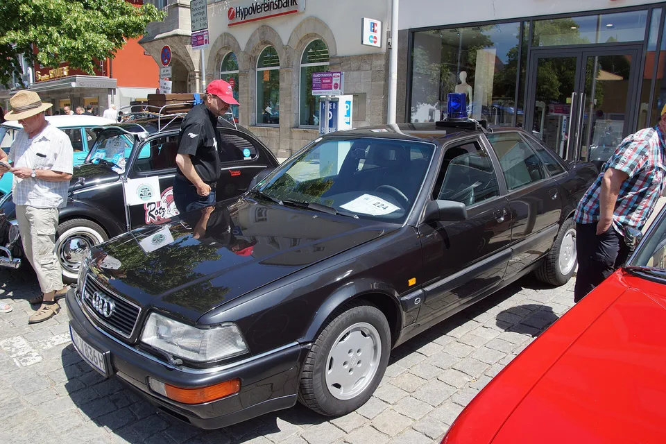 Audi V8 D11 (Typ 4C)