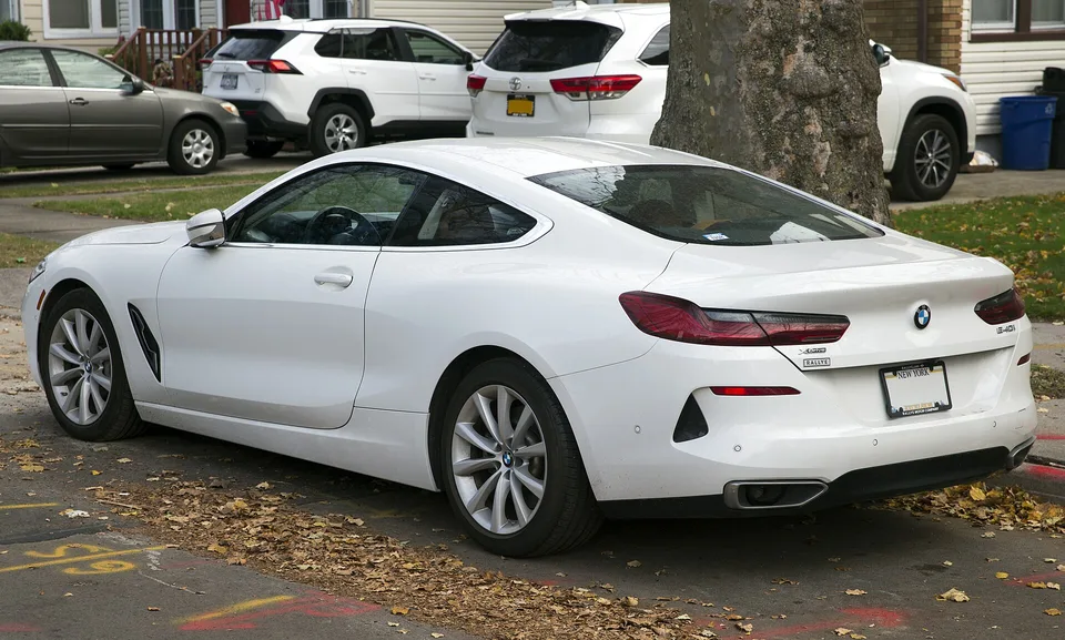 BMW 8 Series G15