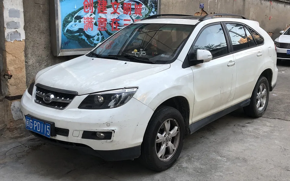 BYD S6 I