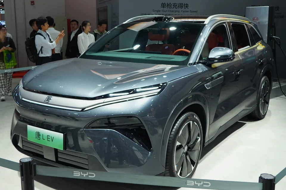 BYD Tang L I