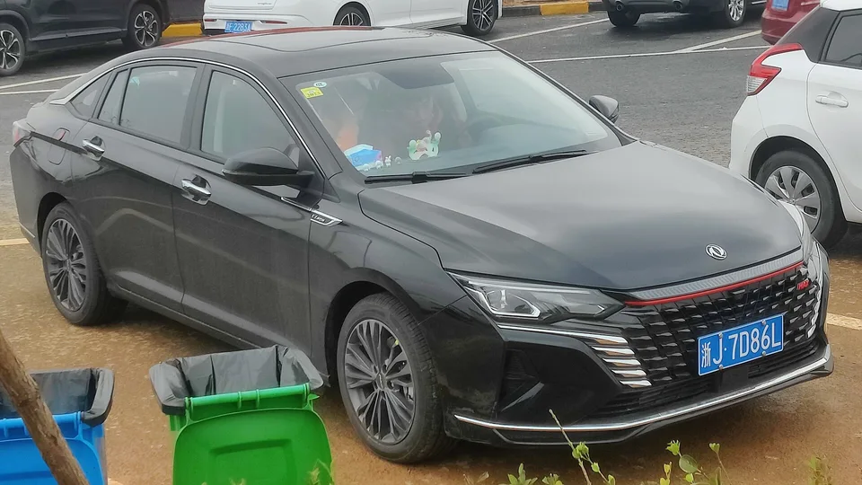 Dongfeng Shine Max / Yixuan Max I