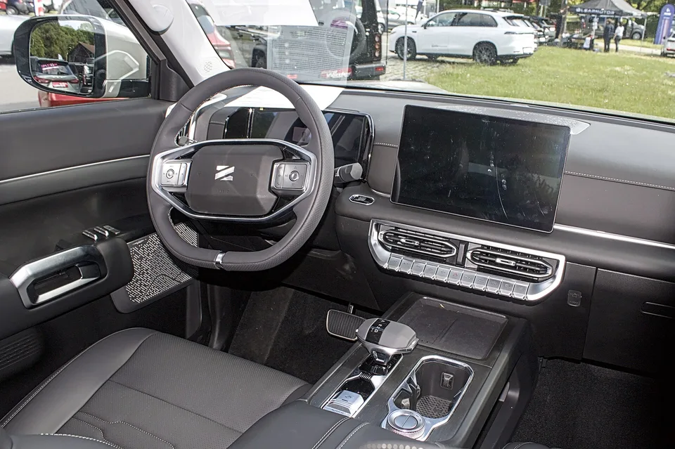 Dongfeng Z9 I