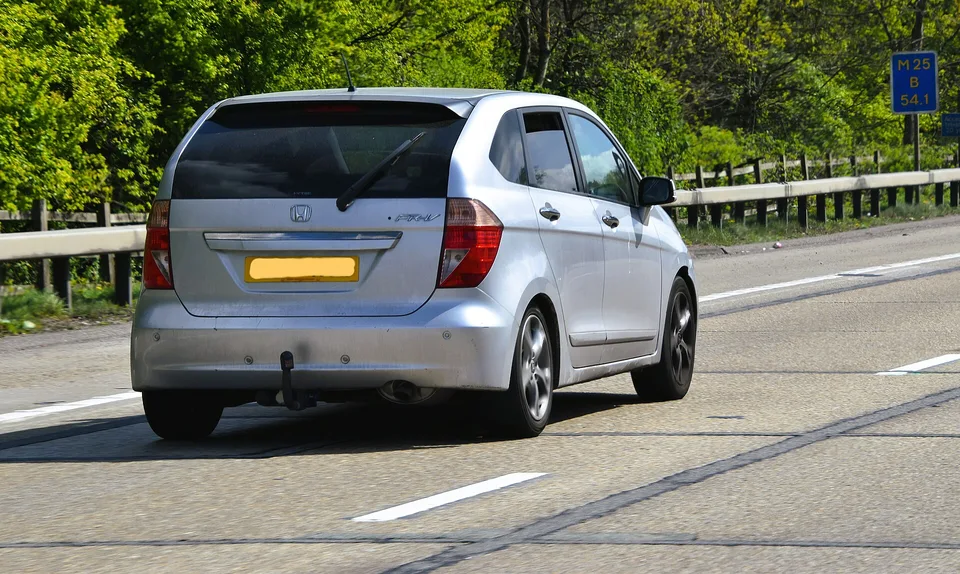 Honda FR-V I (BE)