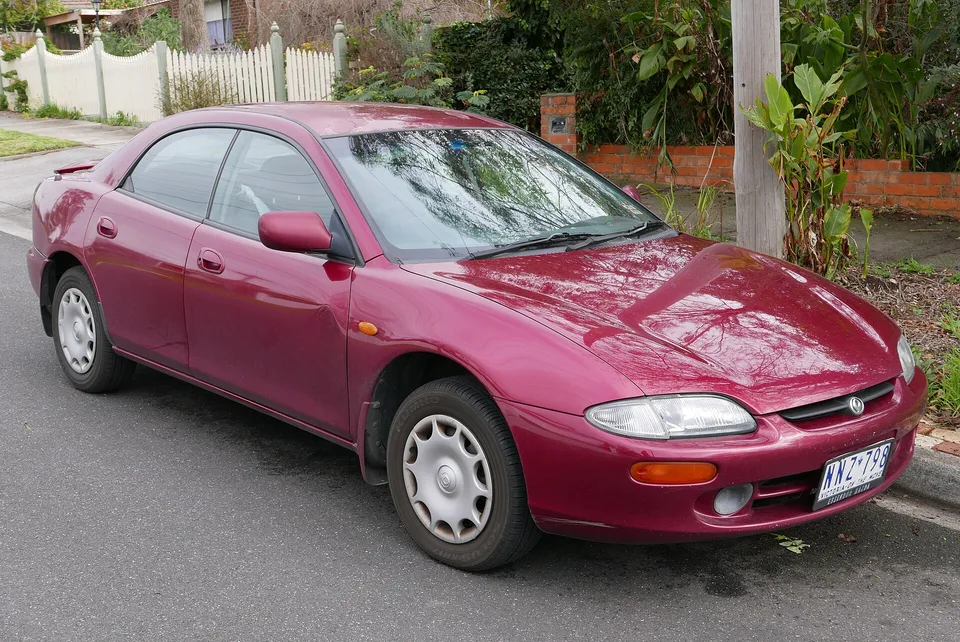 Mazda 323 VII (BA)