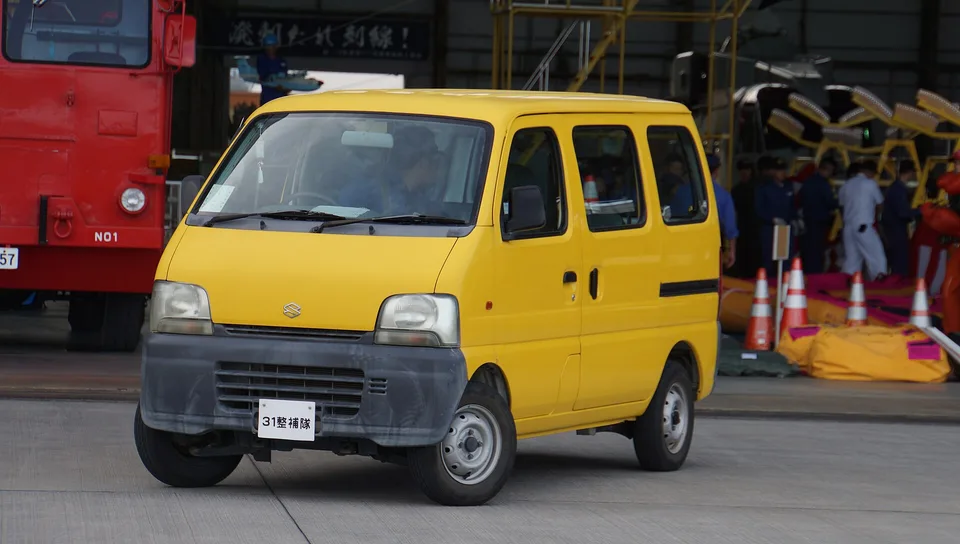 Suzuki Every IV