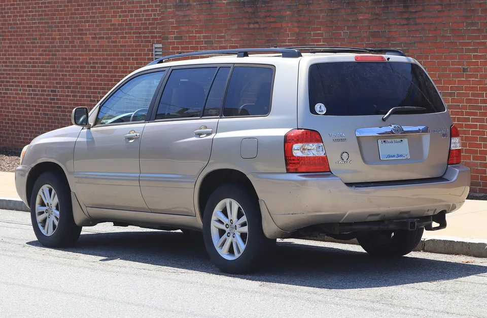 Toyota Highlander XU20
