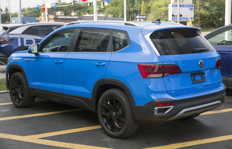 Volkswagen Taos 1st