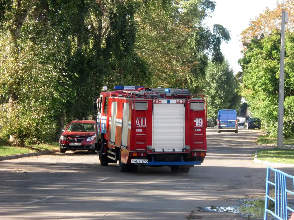 Хозяйку вынесли из коридора. В Любанском районе при пожаре в квартире погиб мужчина