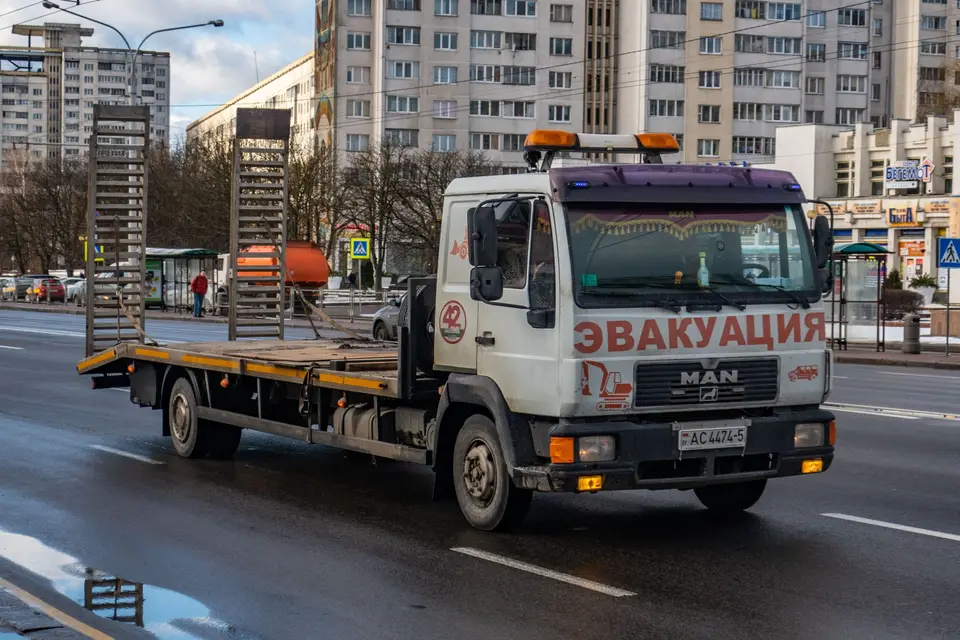 200 рублей вместо 105. Принудительная эвакуация машины в Минске подорожала на 90 %