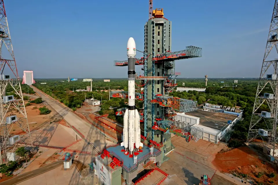 2 250 кг и индийские атомные часы. Ракета GSLV-F18 вывела на орбиту навигационный спутник NVS-03